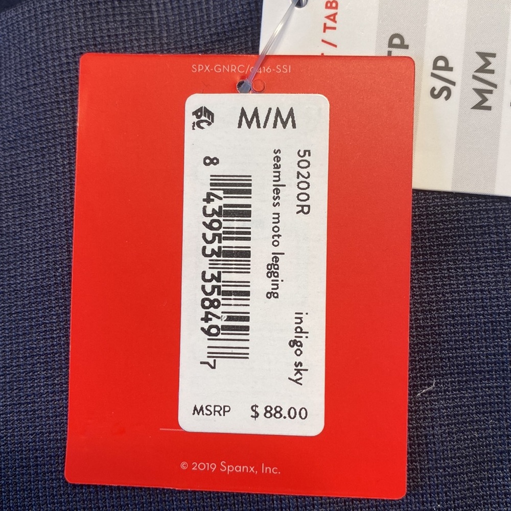 NWT Spanx Look at me now leggings - Picture 6 of 7